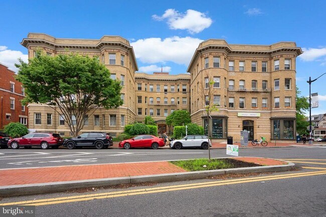 Building Photo - 3220 17th St NW