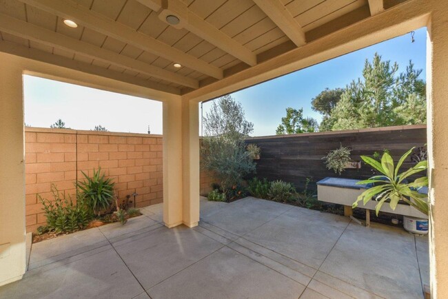 Building Photo - Irvine Single Family house 4bd/3ba Eastwoo...