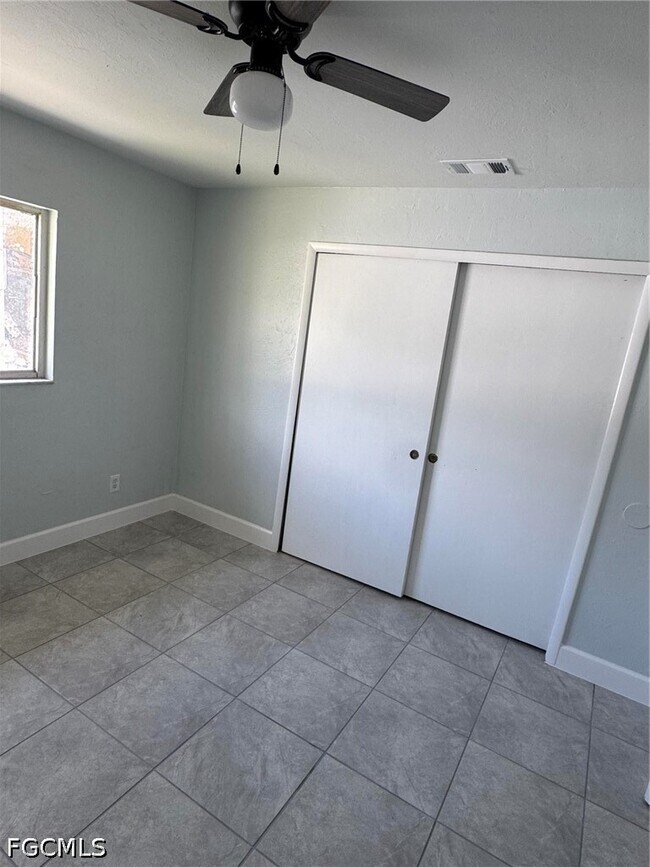 Building Photo - 2027 Eloise Cir