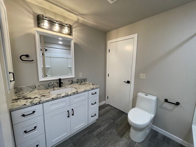 Building Photo - Newly Remodeled 2 Bed 1.5 Bath Home will Large Oversized 2-Stall Garage!