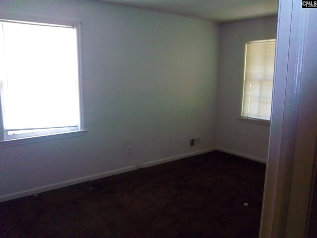 Building Photo - 250 Berryhill Rd