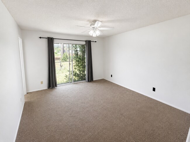 Building Photo - 3BR Cul-de-Sac Home w/ Solar, Water Softener, and Large Yard