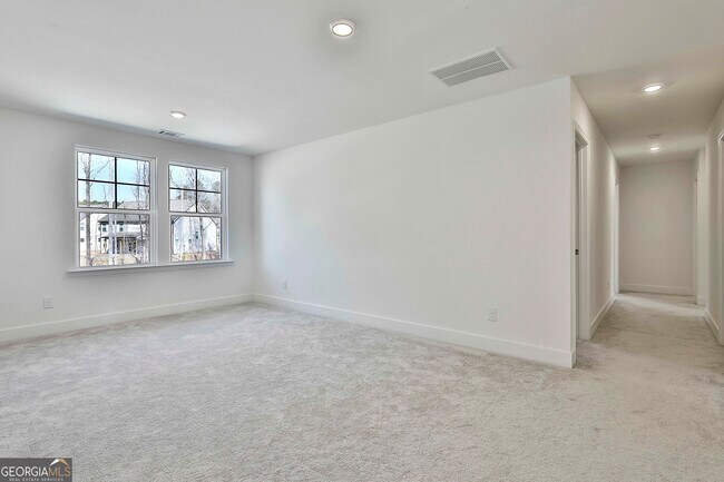 Building Photo - 11 Alcovy Trl