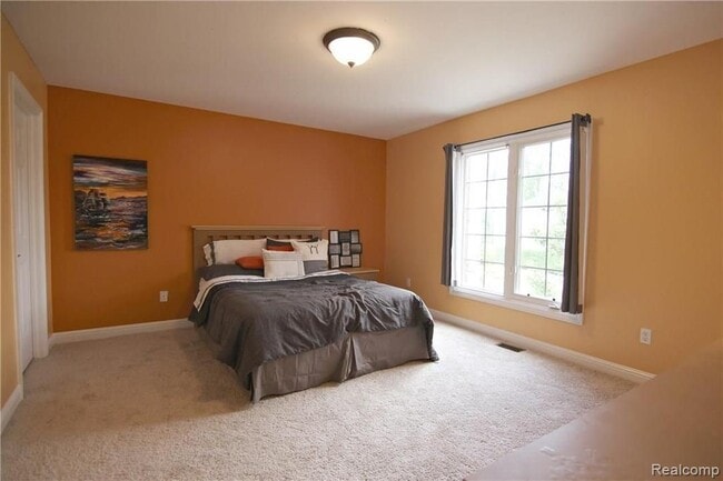 Building Photo - 26131 Sunbury Ct