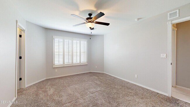 Building Photo - 13648 Samlesbury Ave