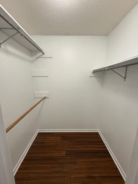 Building Photo - 102 W Victoria Ct