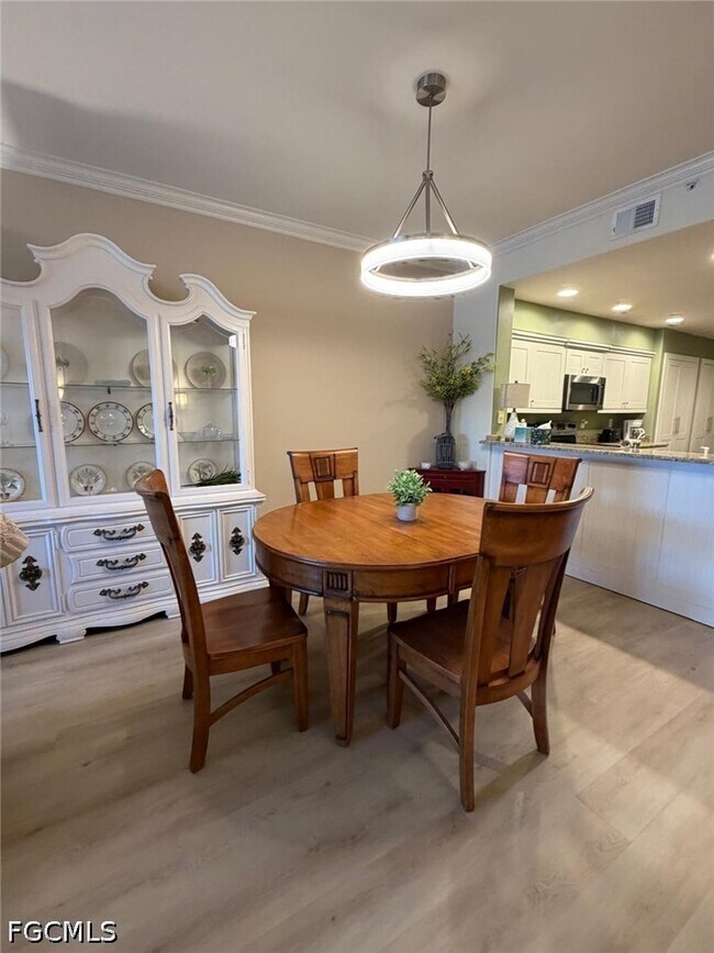 Building Photo - 9100 Southmont Cove