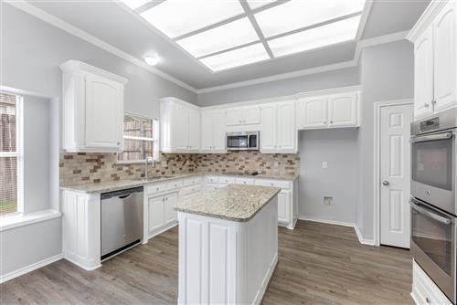 Building Photo - 7744 Bridlewood Ct