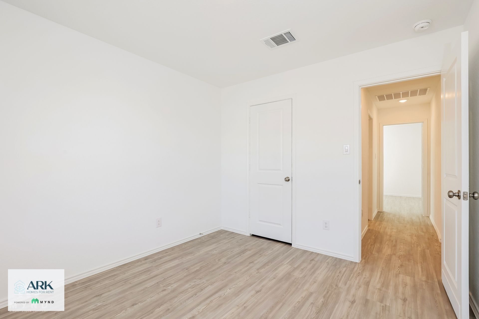 Building Photo - 2726 Robles St