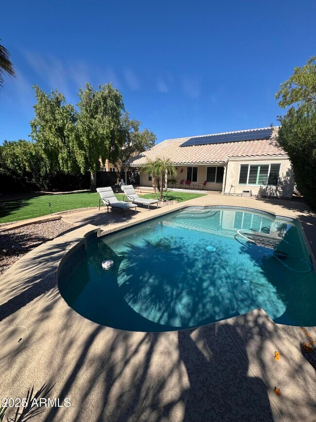 Building Photo - 4435 E Cathedral Rock Dr