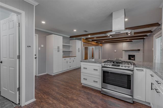 Building Photo - 5016 Emerald Lake Dr