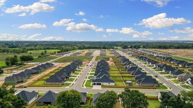 Building Photo - 1906 Farmer St