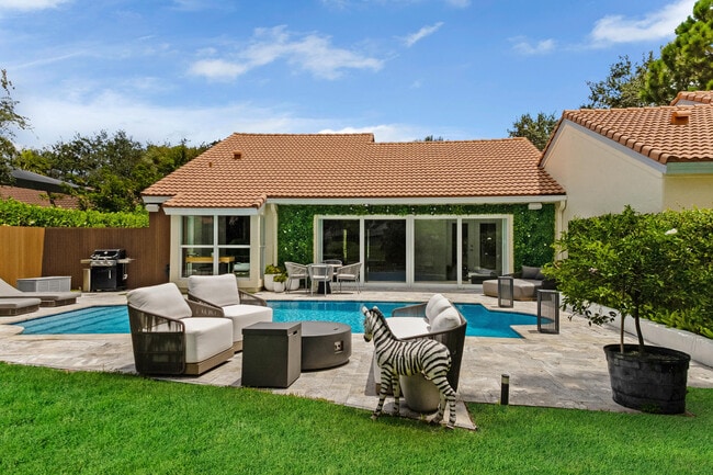 Building Photo - 2291 Las Casitas Dr