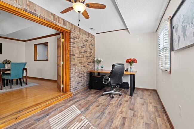 Building Photo - 140 Patio Pl