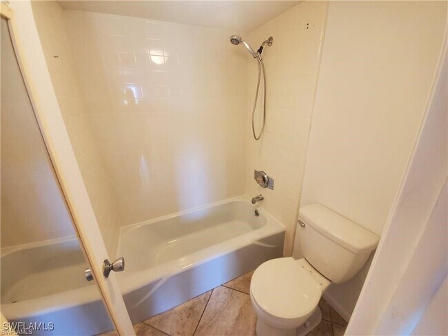 Building Photo - 3655 Boca Ciega Dr