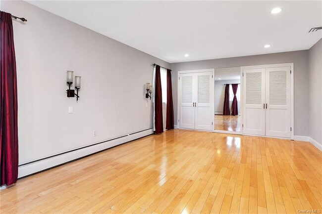 Building Photo - 2185 Sultana Dr