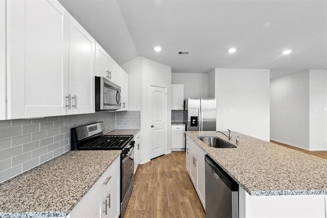 Building Photo - 106 N Richland Dr