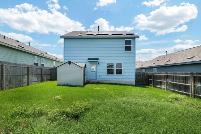 Building Photo - ***MOVE-IN SPECIAL: THREE WEEKS FREE***Mod...
