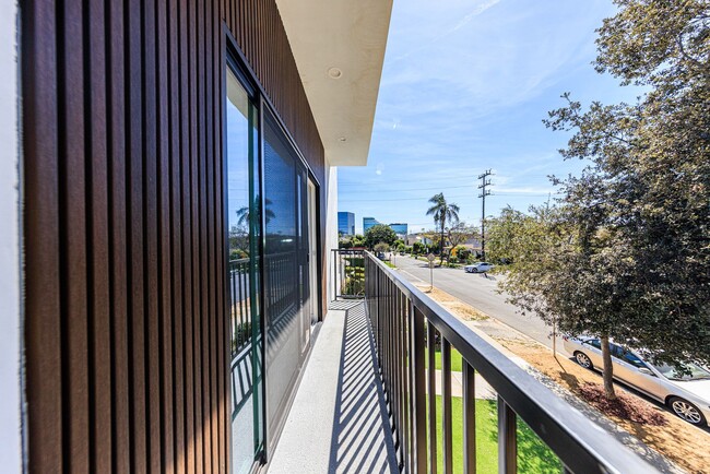 Building Photo - 1954 Purdue Ave