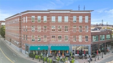 Building Photo - 10 Ann St