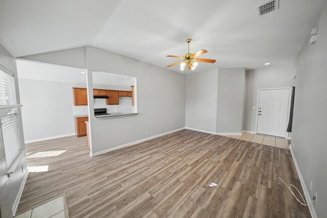 Building Photo - Updated Single-Story Home in Escondido North - Realtor Commission: $500