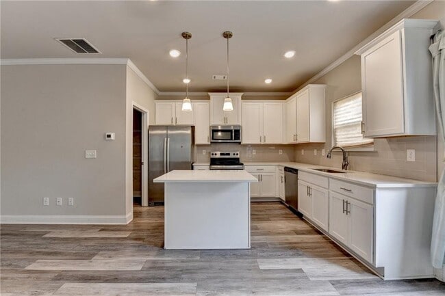 Building Photo - 217 Rockfern Ter