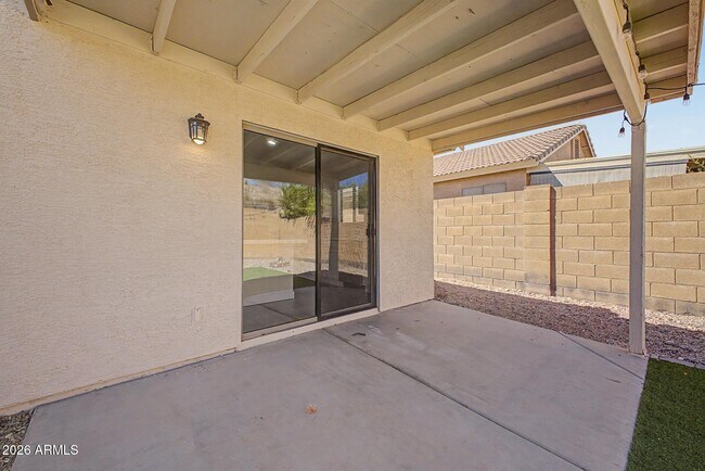 Building Photo - 16813 N 113th Ave