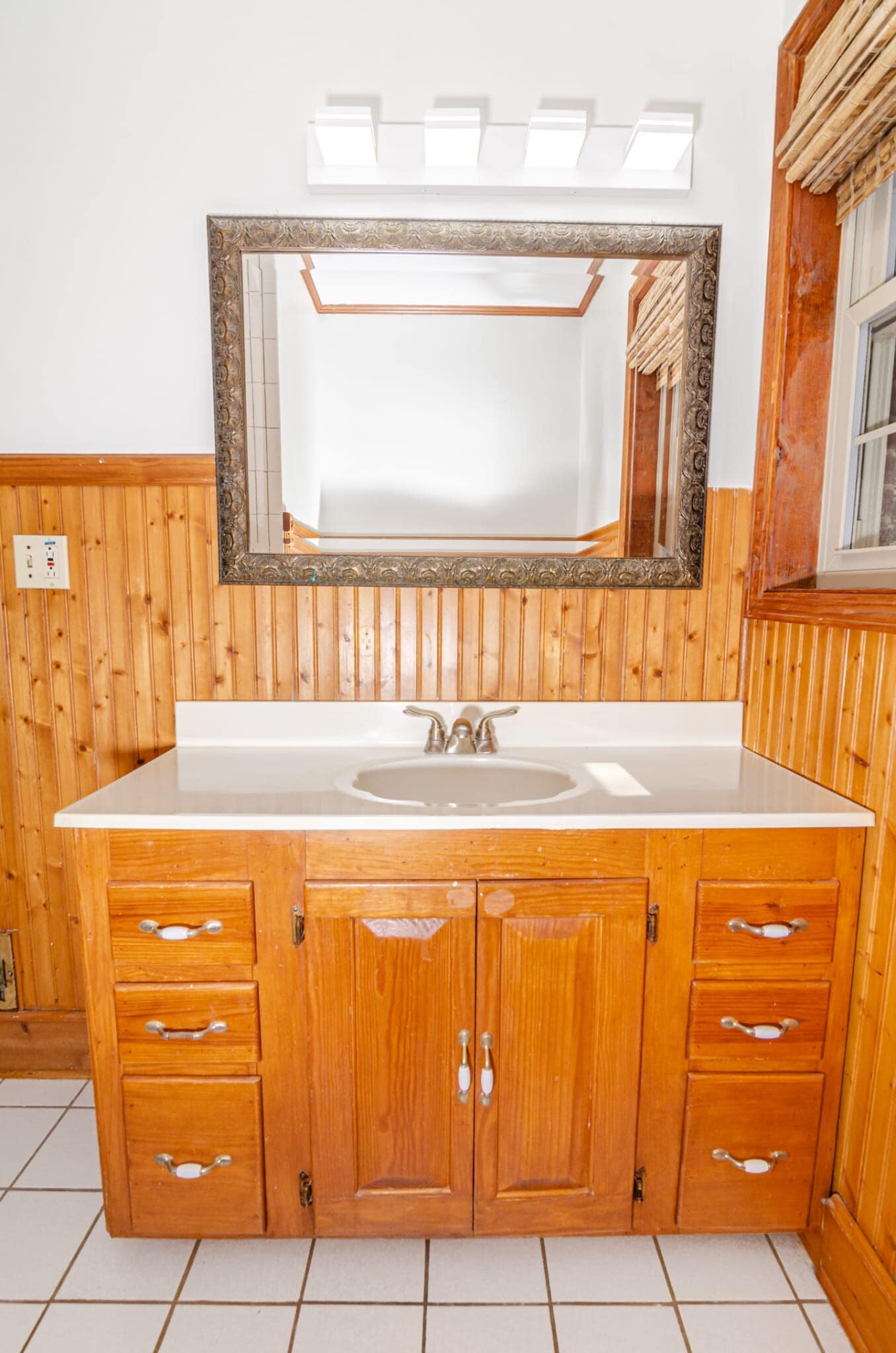 Building Photo - 1416 Hilltop Dr