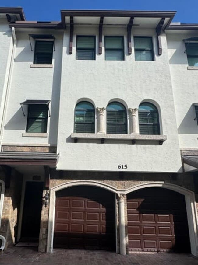 Building Photo - 615 Windward Cir N