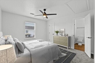 Building Photo - 5102 Akumal Calle