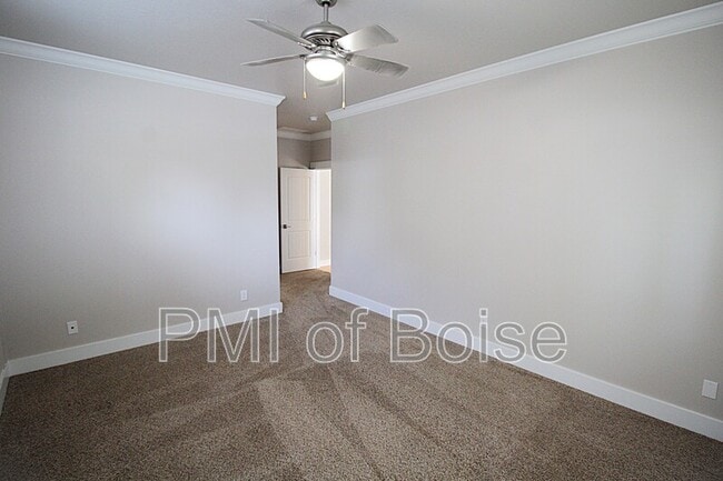 Building Photo - 2271 E Powder River St