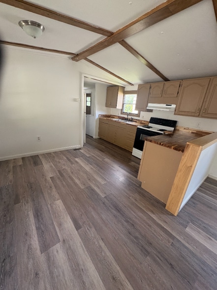 Primary Photo - 6500 US-60