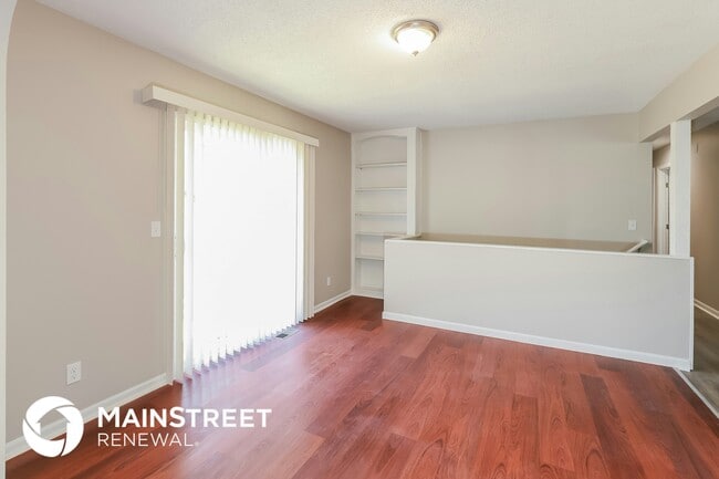 Building Photo - 7641 N Stoddard Ave