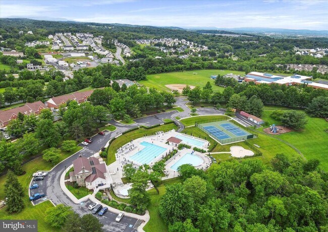 Building Photo - 6344 Springwater Terrace