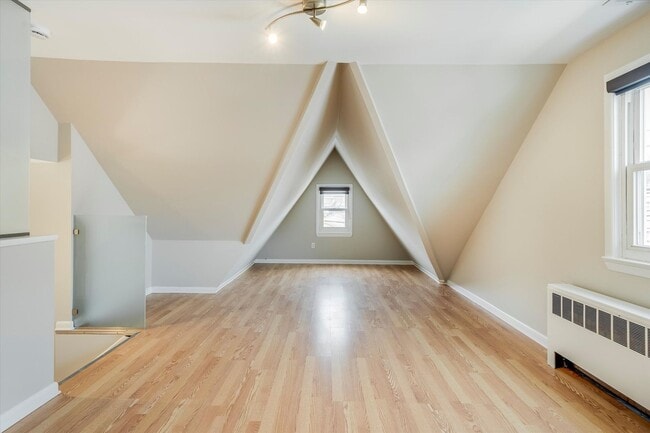 Building Photo - Entire House Rental