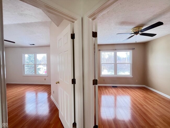 Building Photo - 1157 Aqueduct Way