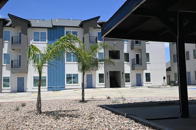 Building Photo - 311 Dorel Dr