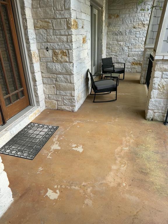 Building Photo - 130 Squires Dr