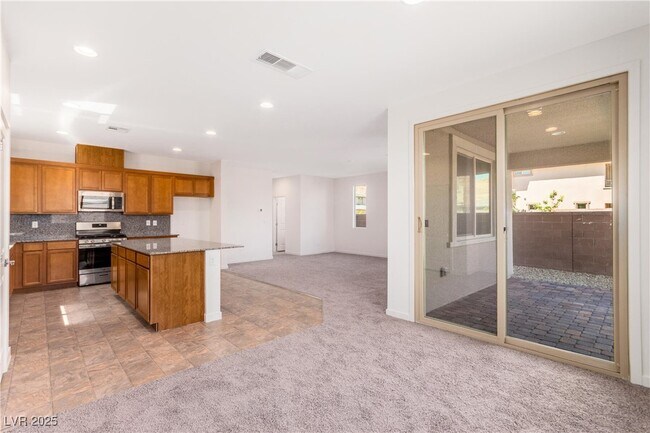 Building Photo - 9692 Jade Rise Ave