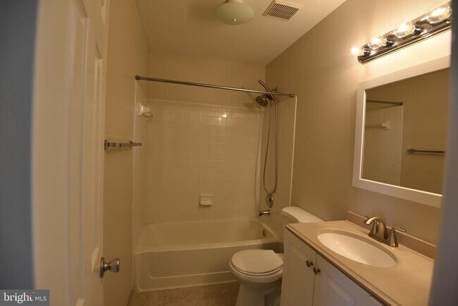Building Photo - 44057 Rising Sun Terrace