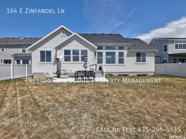Building Photo - 164 E Zinfandel Ln