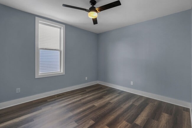 Building Photo - Four Bedroom Ranch in Elizabeth Park!