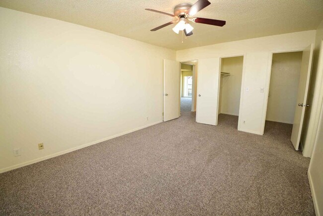 Building Photo - Spacious 3-Bedroom Home in Jenks School District with Bonus Loft & Private Patio