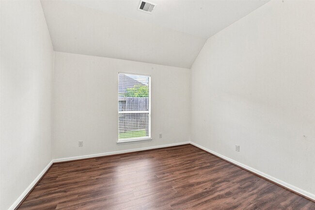 Building Photo - 6307 Teal Mist Ln