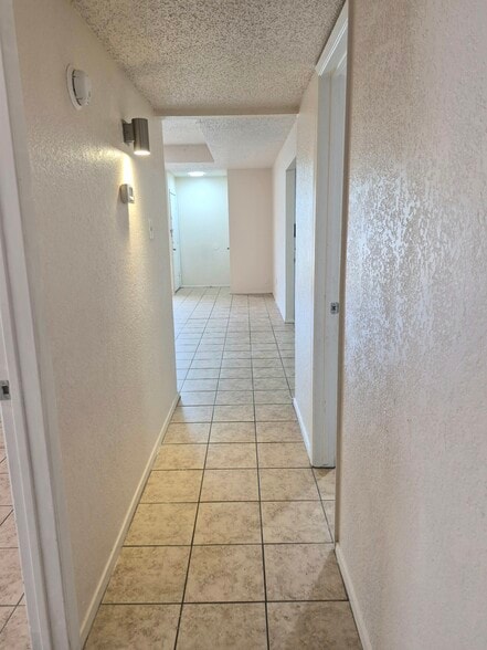 Building Photo - 3712 Hulen Park Cir