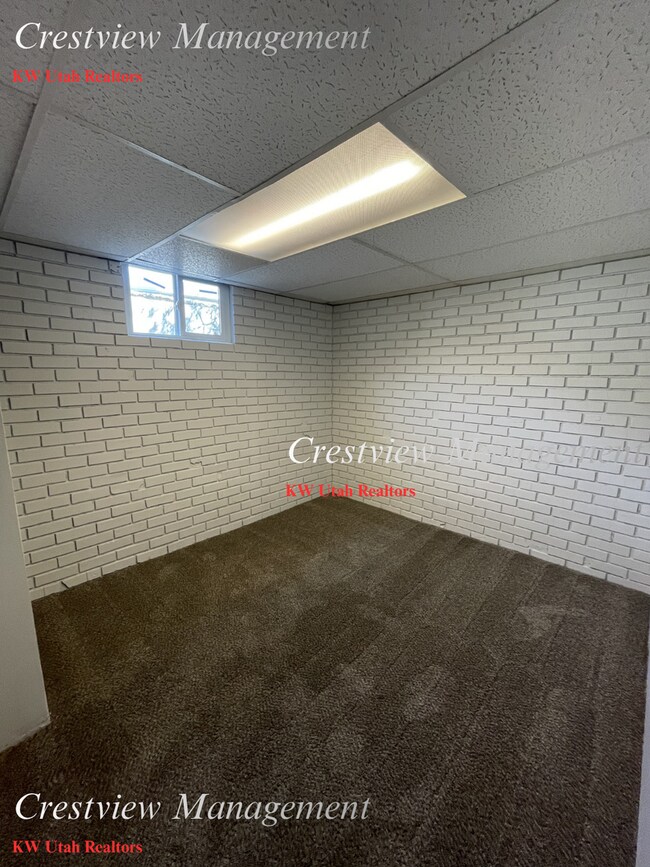Building Photo - Charming 4-Bedroom Home in West Valley City – Spacious & Convenient Location- 1st month's rent Free!