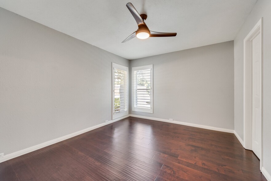Building Photo - 3532 Parkhaven Dr