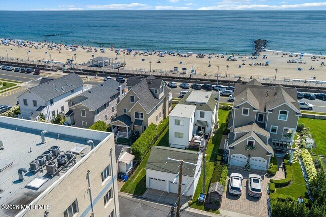 Building Photo - 305 Ocean Ave N
