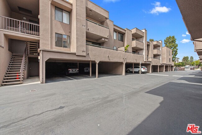 Building Photo - 8300 Manitoba St