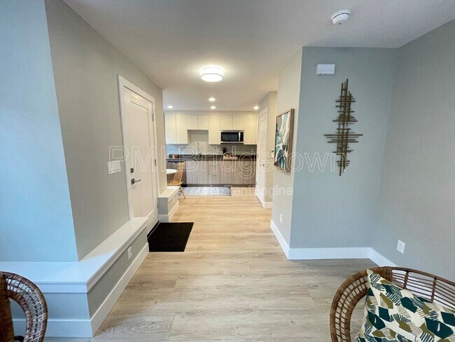 Building Photo - 5886 SE 46th Ave